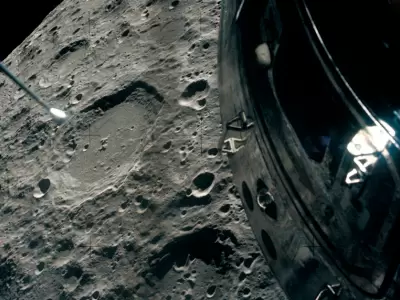 Tripulaci�n de la misi�n Artemis II de la NASA sobrevuela la Luna.