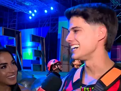 Kevin D�az habla de sus besos con Onelia Molina y termina nervioso.