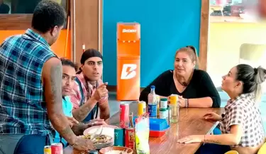Participantes como Paul Michael y Pamela L�pez se asustaron por el sismo.