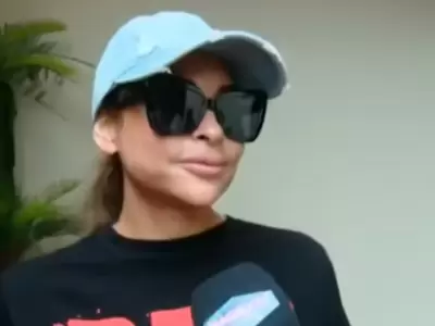 Melanie Mart�nez advierte a actual pareja del padre de su hija por boda.