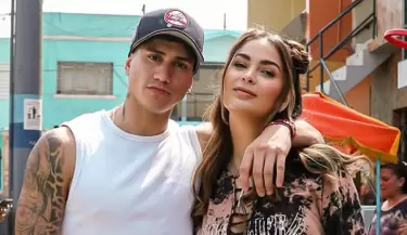 Laura Spoya se luce junto a Sebasti�n G�lvez